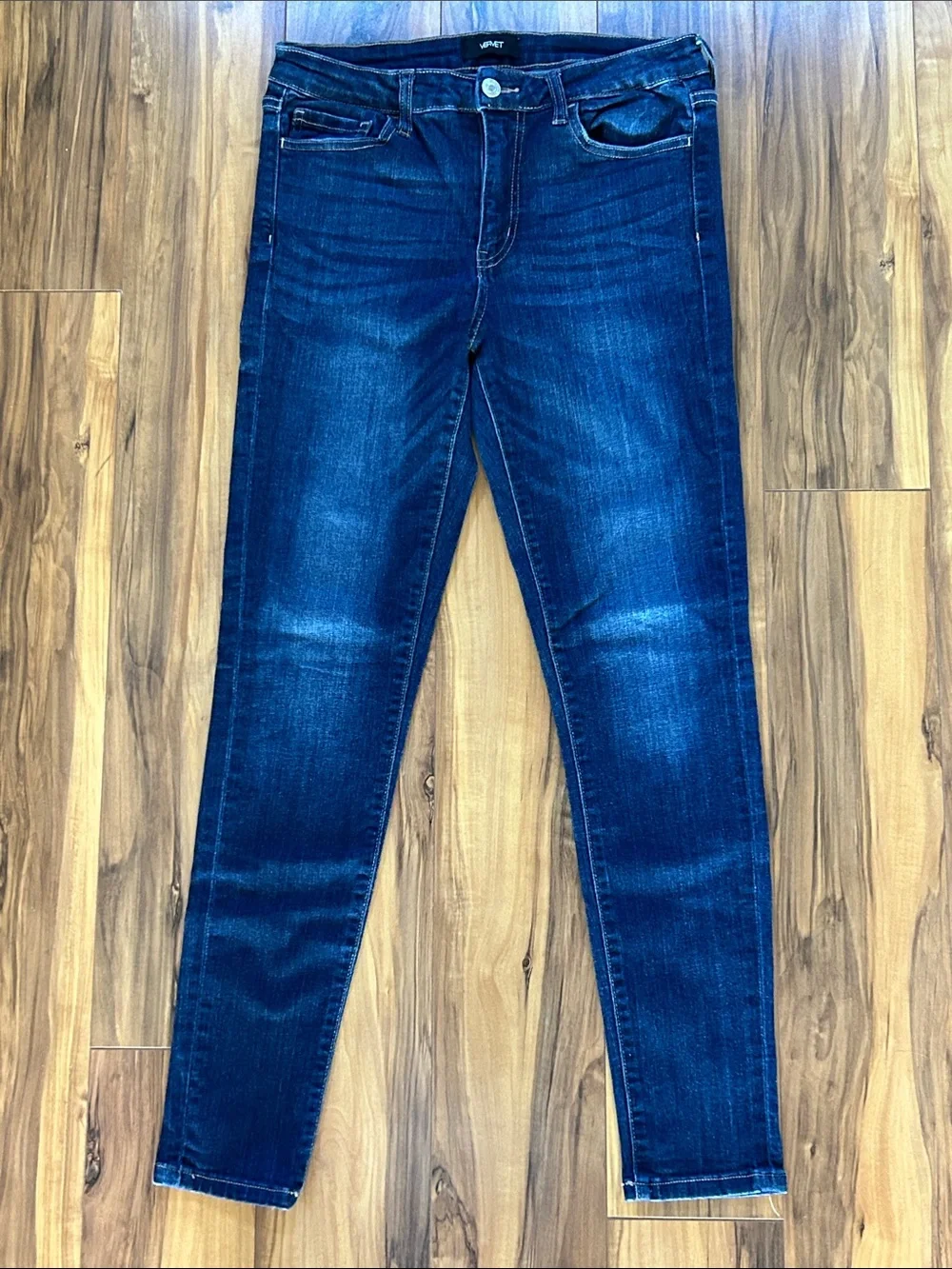 Vervet Ankle Skinny Jeans